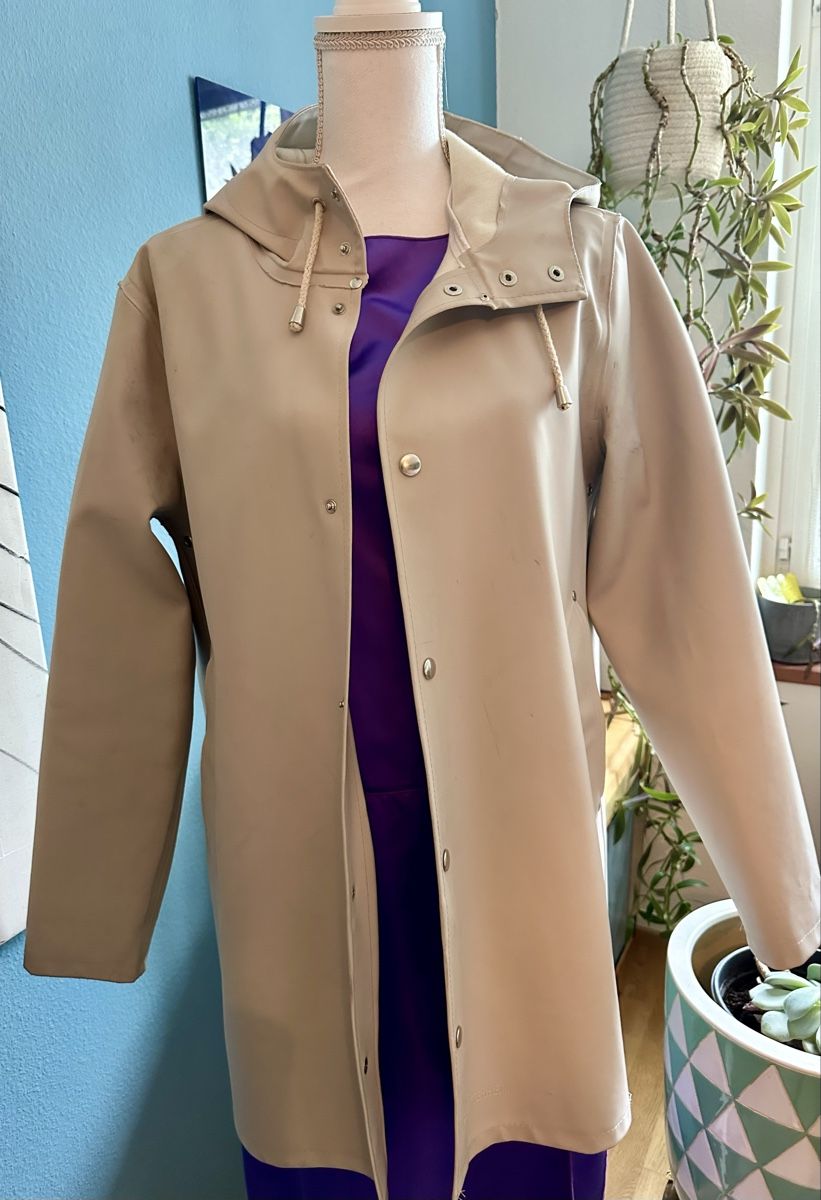 Stutterheim Cappotti: Stutterheim Regenparka – Usato da Zürich venduto da Bdengler