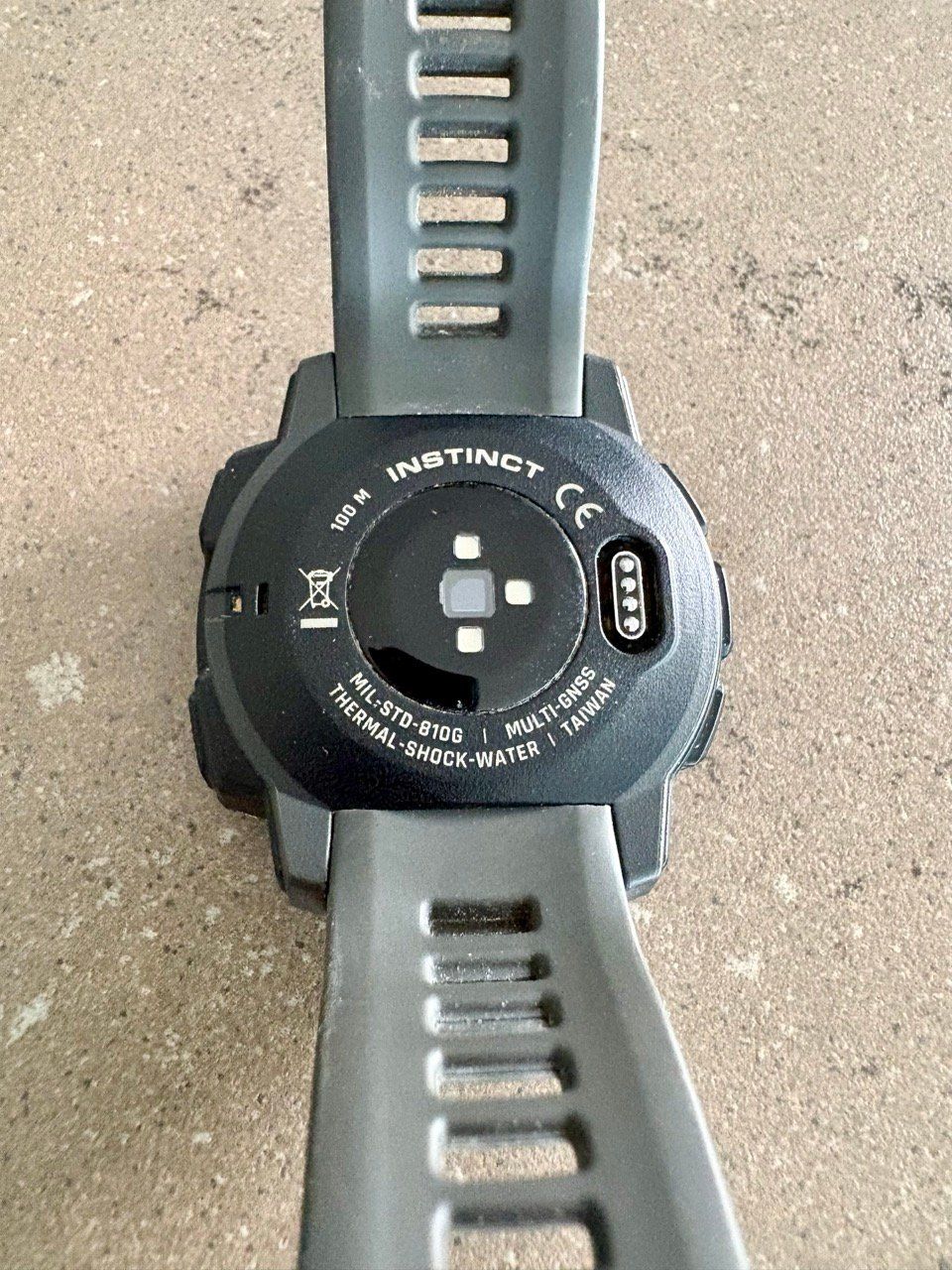 Garmin Smartwatch: Garmin Instinct (Generation 1) – Usato da Uetikon am See venduto da Buylowsellhigh 3