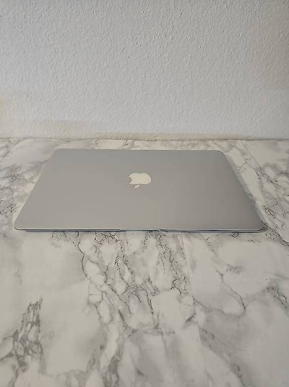Apple Notebook: MacBook Air i5 | 4Go RAM | SSD 121Go – Usato da Renens VD venduto da MTD2211 4