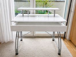 Bureau blanc avec tiroir – 100 x 70 x 70 cm