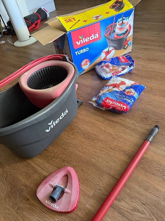 Altro per la casa: Vileda Turbo 2in1 Spin Mop and Bucket  – Usato da Pfäffikon SZ venduto da upe_2zkr 1
