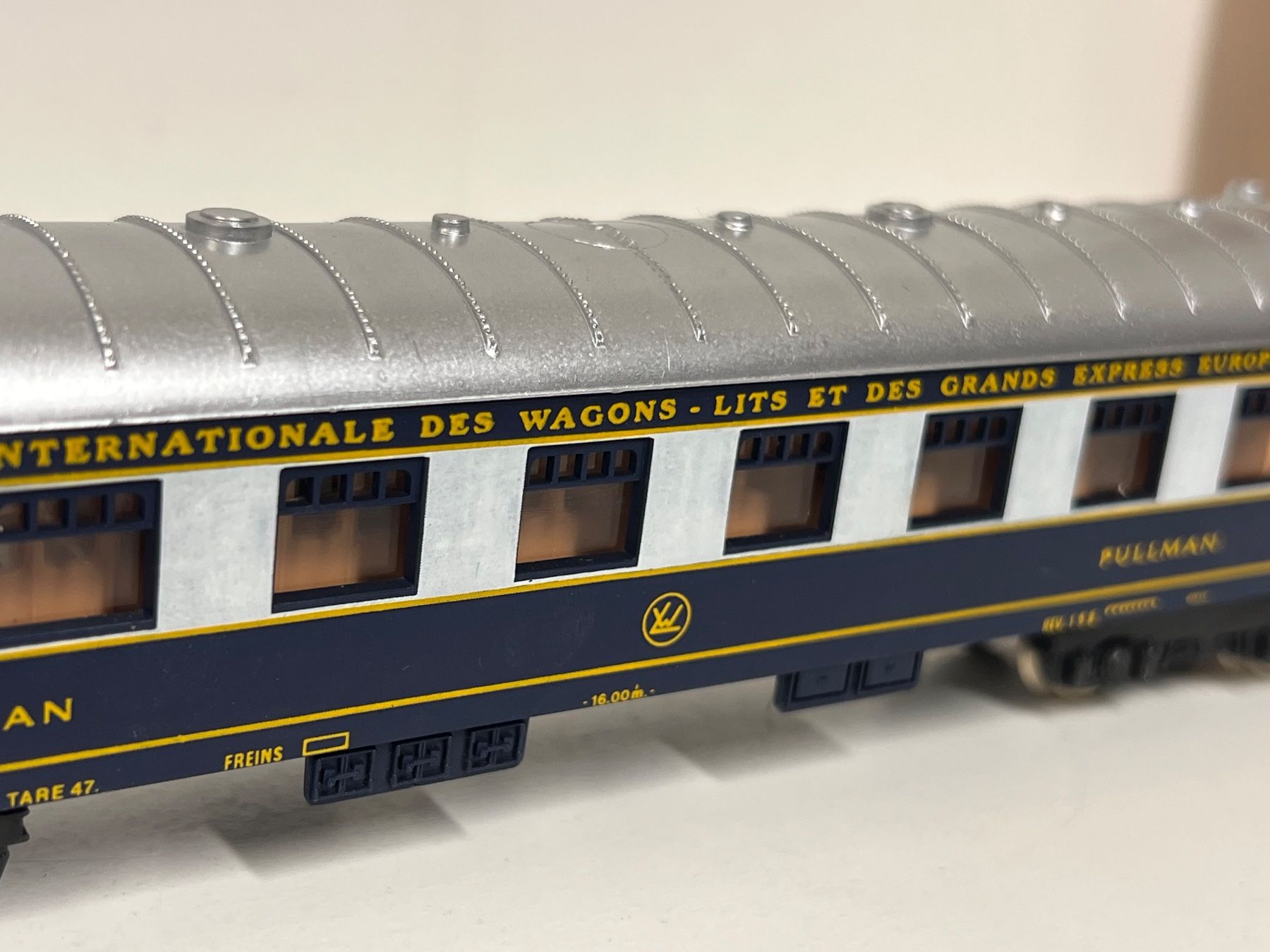 Lima Modellini di ferrovie: Lima Personenwagen Pullman 1st Class  H0 DC – Usato da Neuenhof venduto da ludovicco 1
