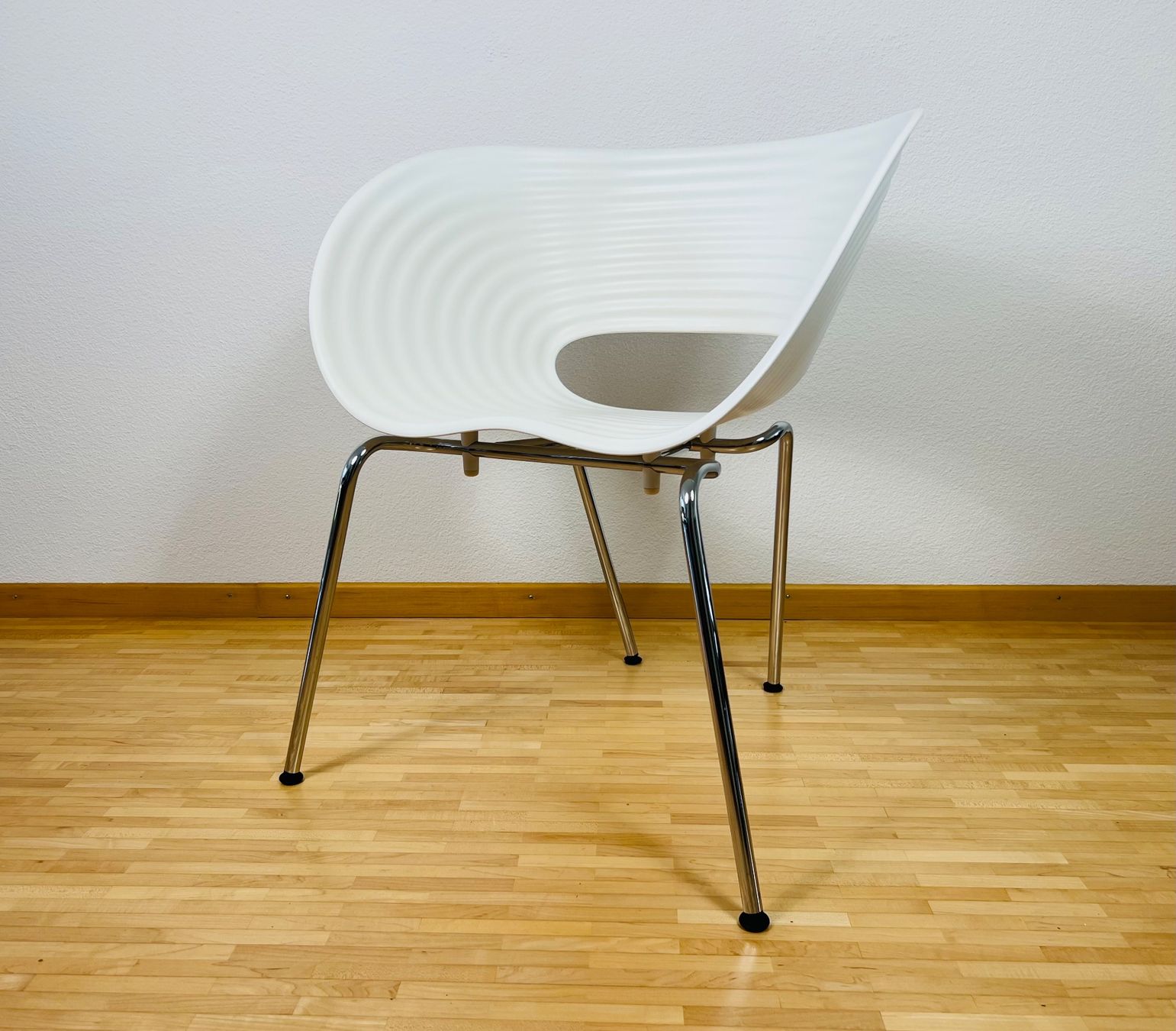 Vitra Sedie: 2 Vitra Tom Vac Stühle von Ron Arad – Usato da Egg b. Zürich venduto da B02_Designklassiker 3