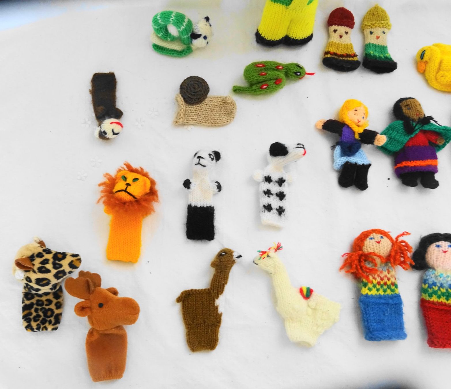 Bambole: Handgestrickte Fingerpuppen, 25er Set – Usato da Zürich venduto da Connie8 1