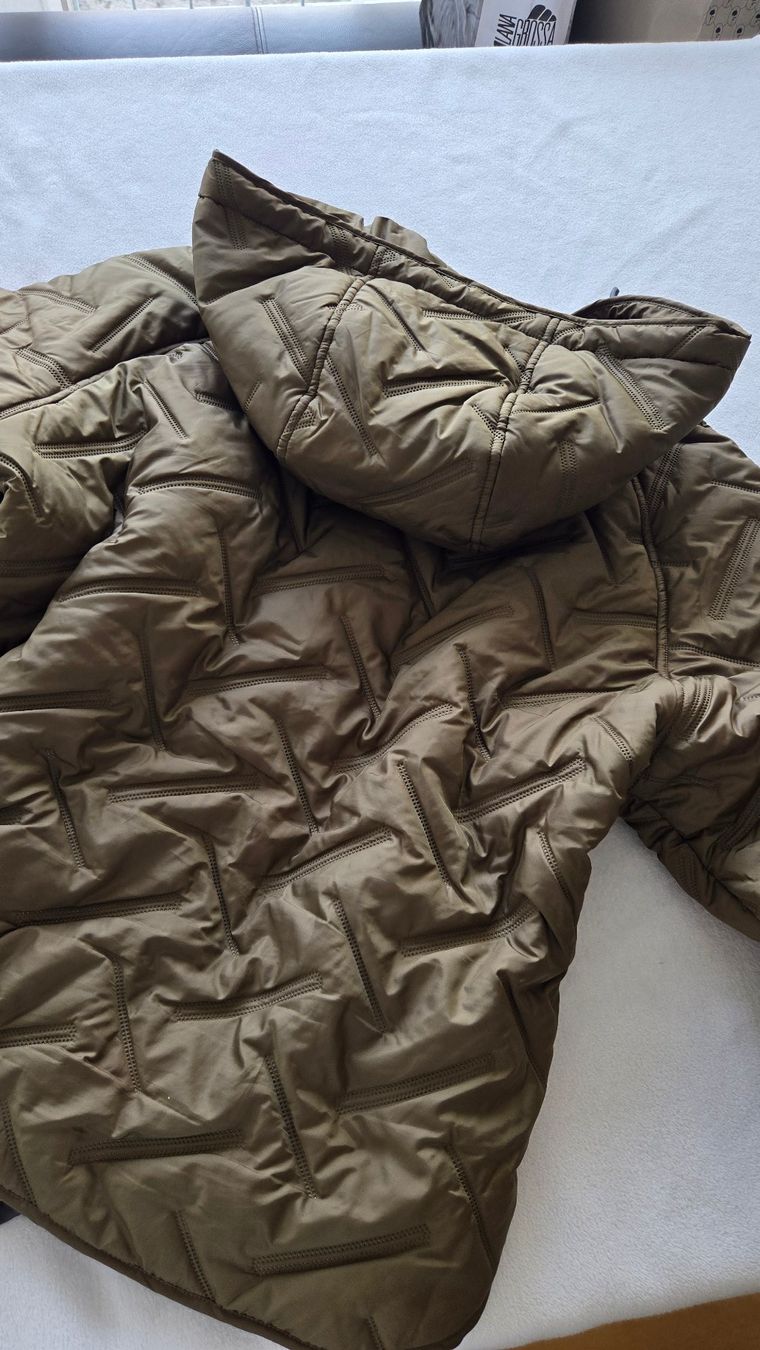 Giacche: leichte Winterjacke / Übergangsjacke "oversize" – Usato da Malans GR venduto da Miraval 3