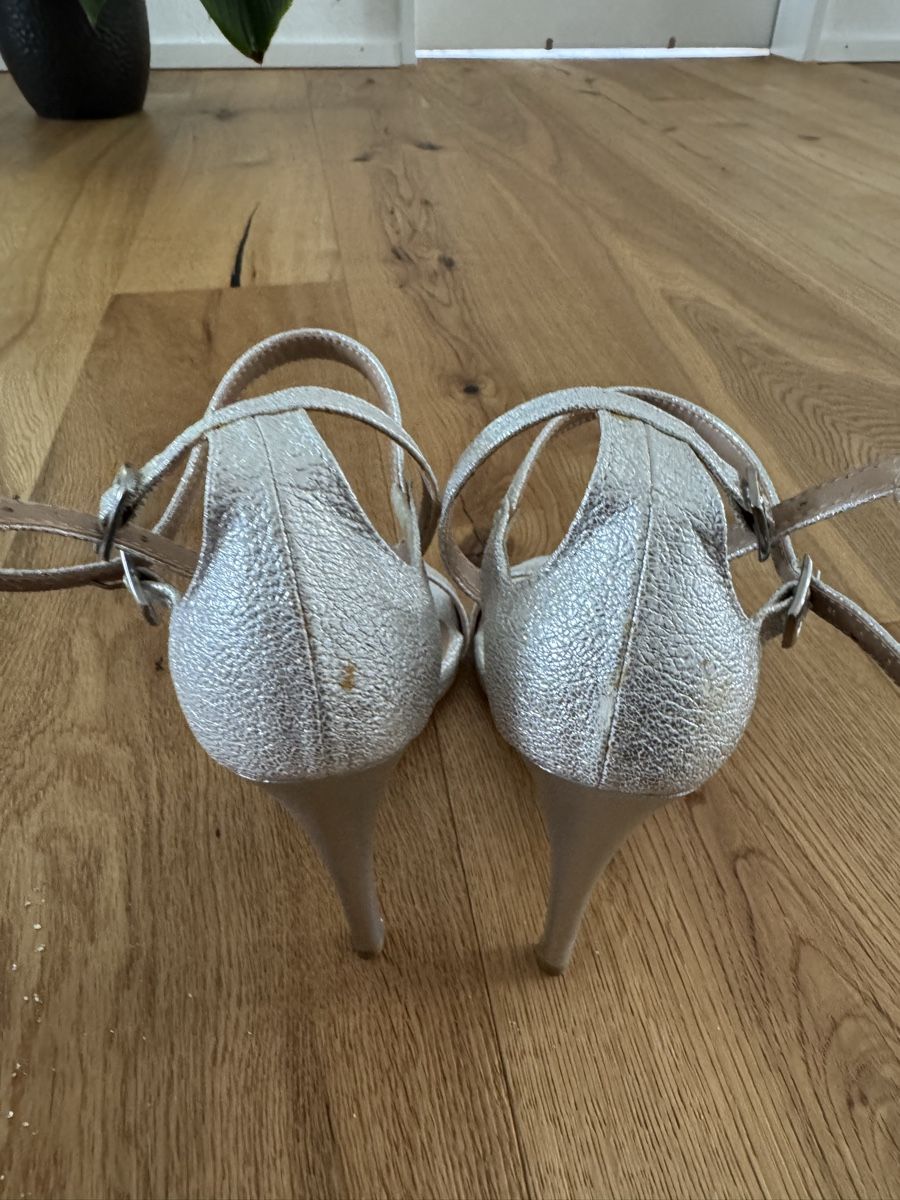 Scarpe da donna: Silver Summer Heels - Smikki - Size 7 - New – Nuovo (secondo la descrizione) da Kriens venduto da Emaleonid 4