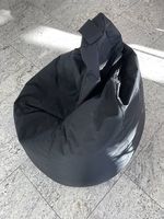 Pouf nero e rosa