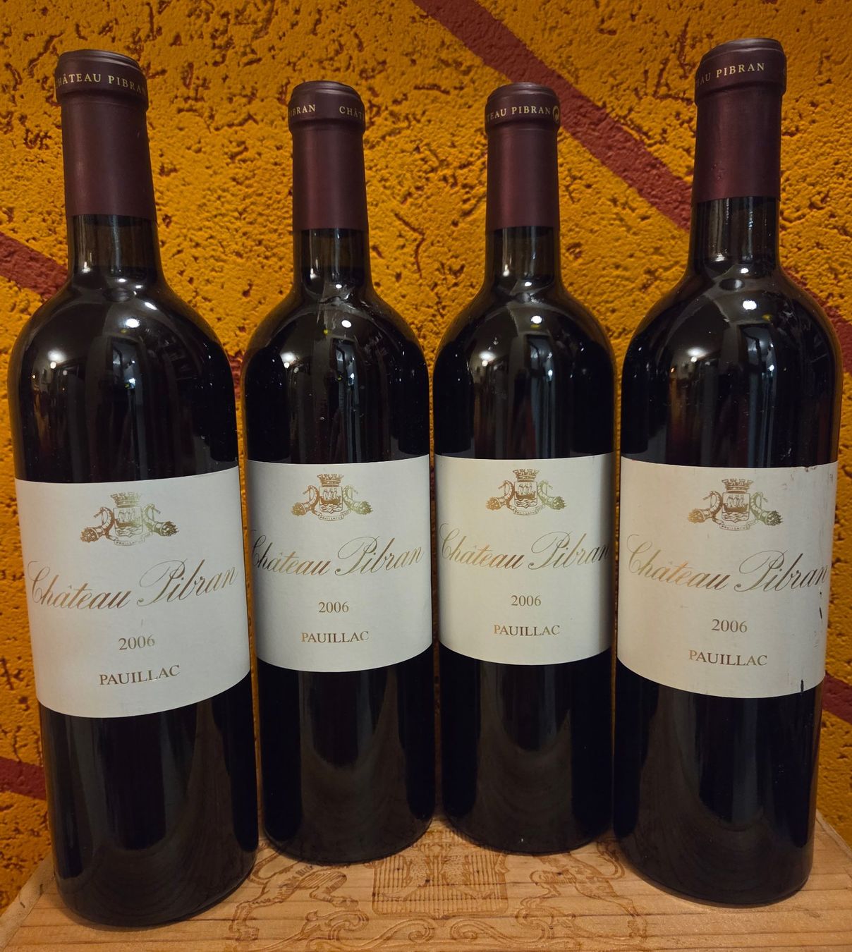 Wein: 2006 Chateau Pibran – Neu (gemäss Beschreibung) aus Minusio von Mazarin8