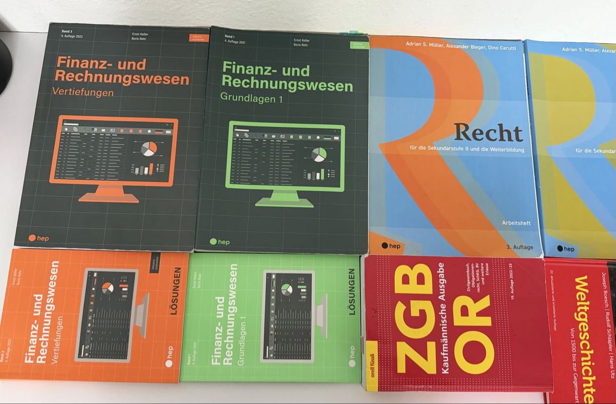 Bücher: Gymnasiummaterial – Gebraucht aus Basel von mer_w72m 2