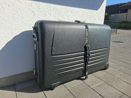 Rennrad Hartschalenkoffer mit Rollen und Schaumstoff
