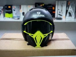 Shark STREET DRAK HUROK nero opaco giallo S