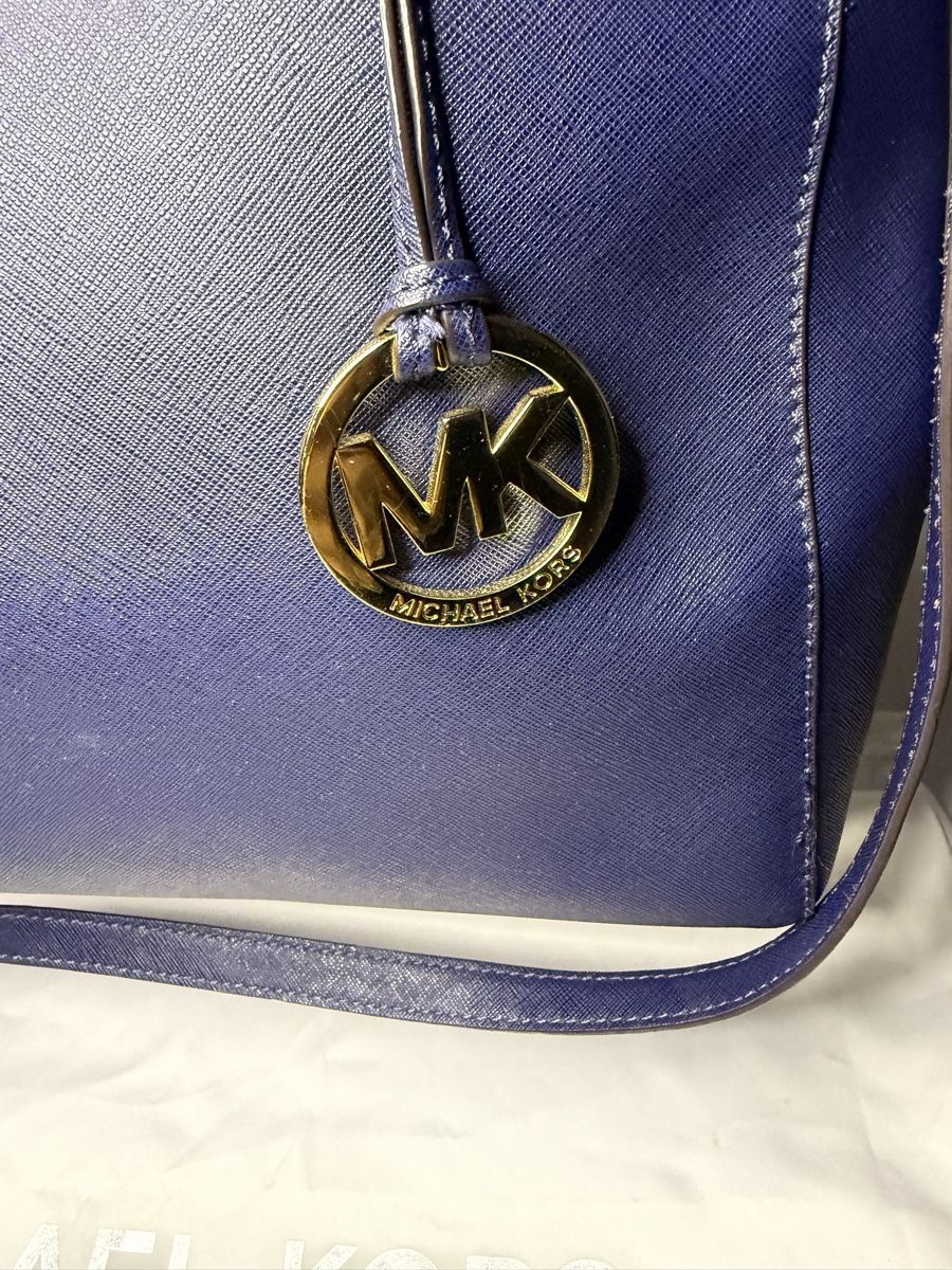Michael Kors Borse da donna: Original Michael Kors Handtasche Dunkelblau – Nuovo (secondo la descrizione) da Vionnaz venduto da b_f_d_r_g 2