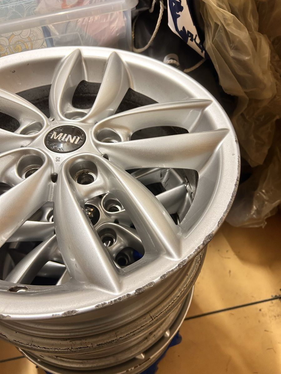 Mini Felgen: Mini Felgen original 7j x 17 eh2+ – Gebraucht aus Schlieren von panos94 2