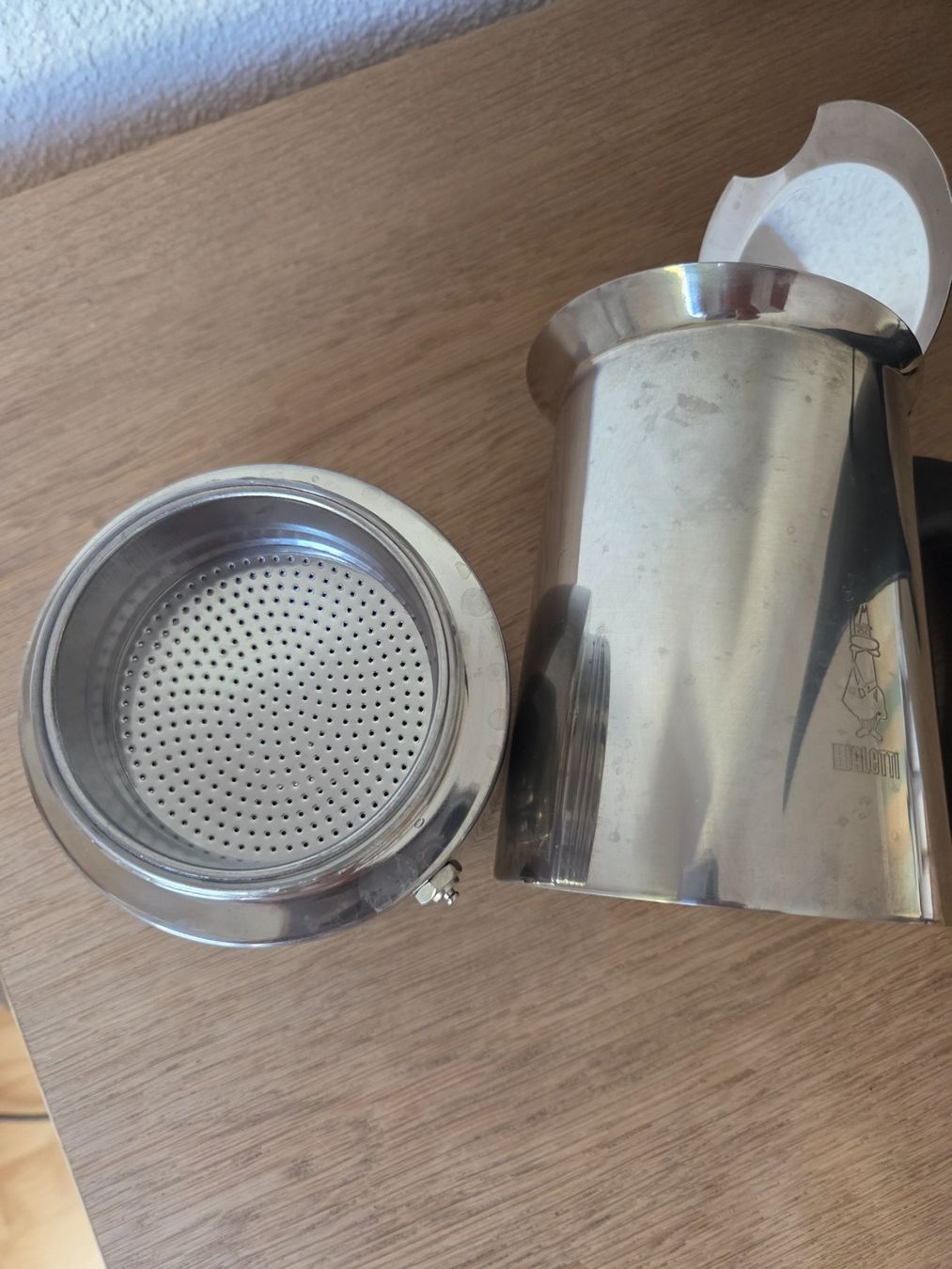 Bialetti Kaffeemaschinen & Espressomaschinen: Bialetti Kaffemachine 10 Tassen – Gebraucht aus Küsnacht ZH von jit_gf8k 1