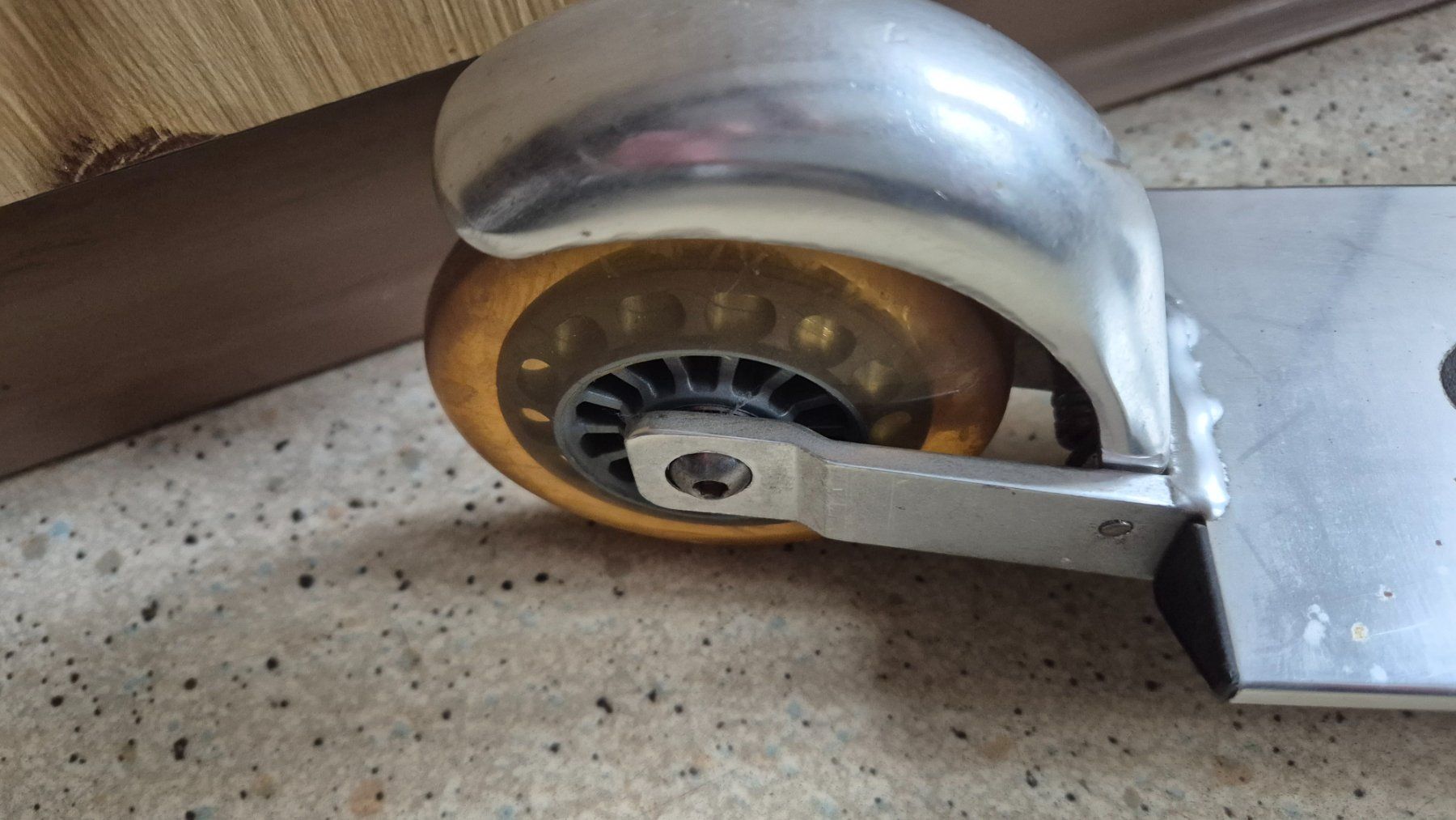 Micro Kickboard: MICRO Scooter – D'occasion à Ins par Tschoertsch 4