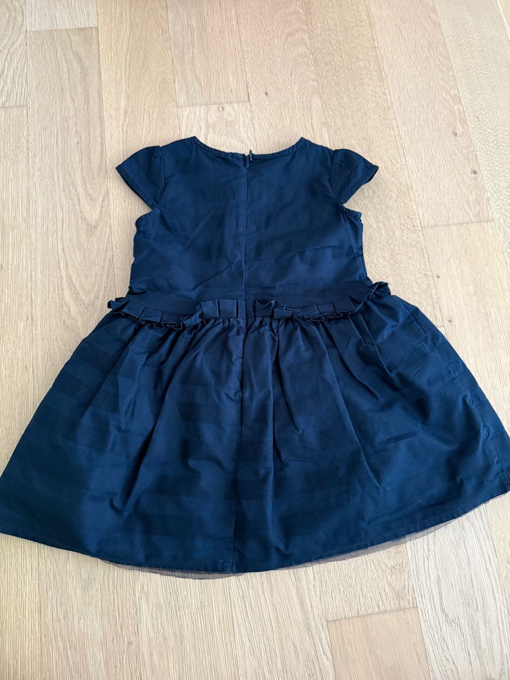 Vestiti & Gonne: Kleid Mädchen, Grösse 98 – Usato da St. Gallen venduto da mirnes84 1