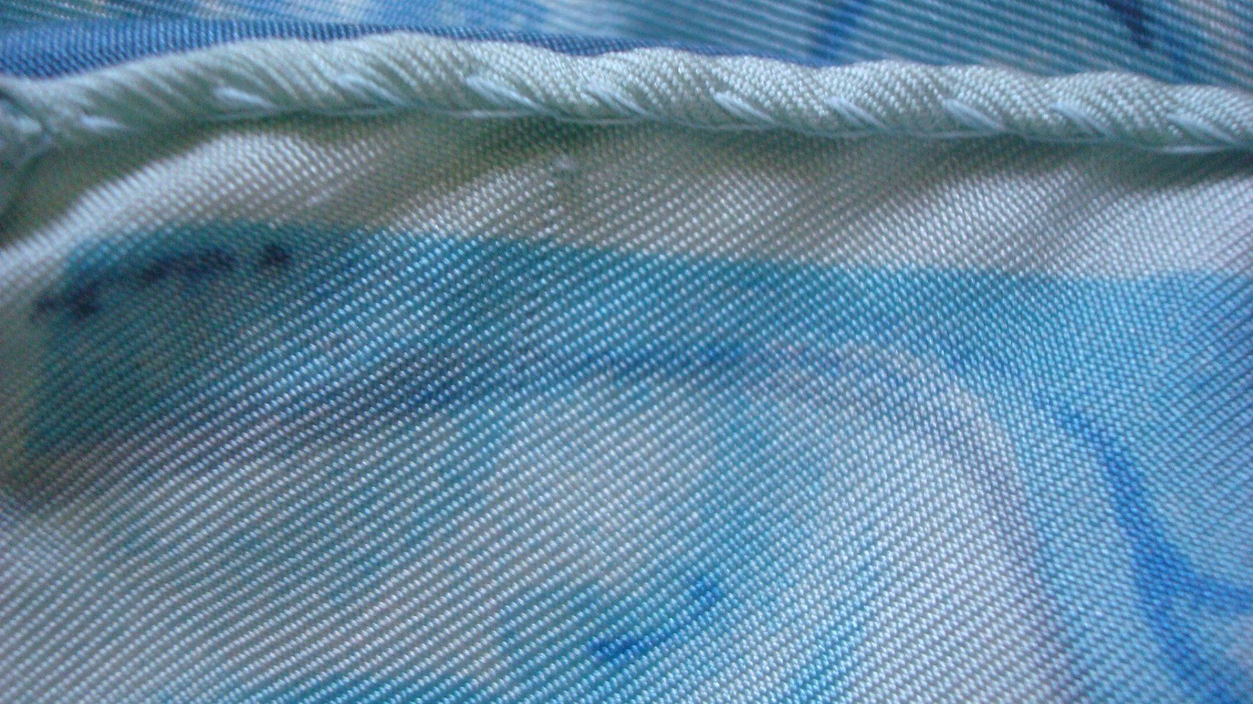 Foulard & Sciarpe: Seidentuch Dali 87 x 88 cm – Usato da Münchenstein venduto da Pesci6 3