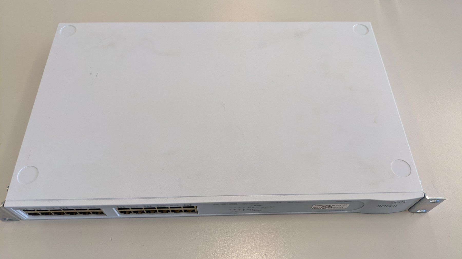 Hub & Switch: 3com Switch 4400 SE 24 Port - 3C17206 – Usato da Glattpark (Opfikon) venduto da Jams02