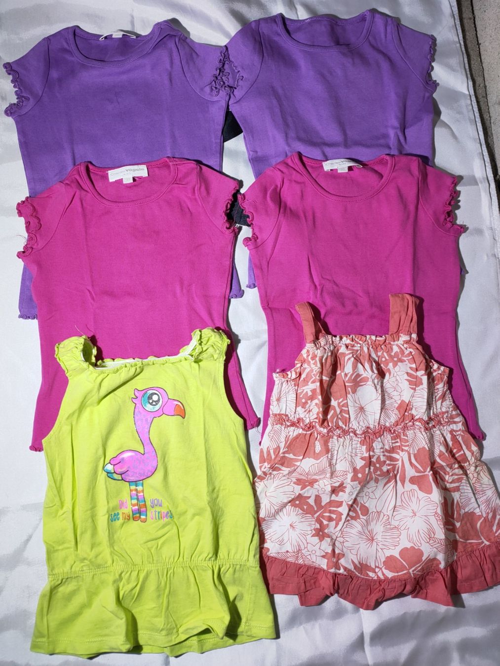 Kleiderpakete & -sets: 6 Stk Mädchen Shirt Grösse 92/98 – Gebraucht aus Ins von variable