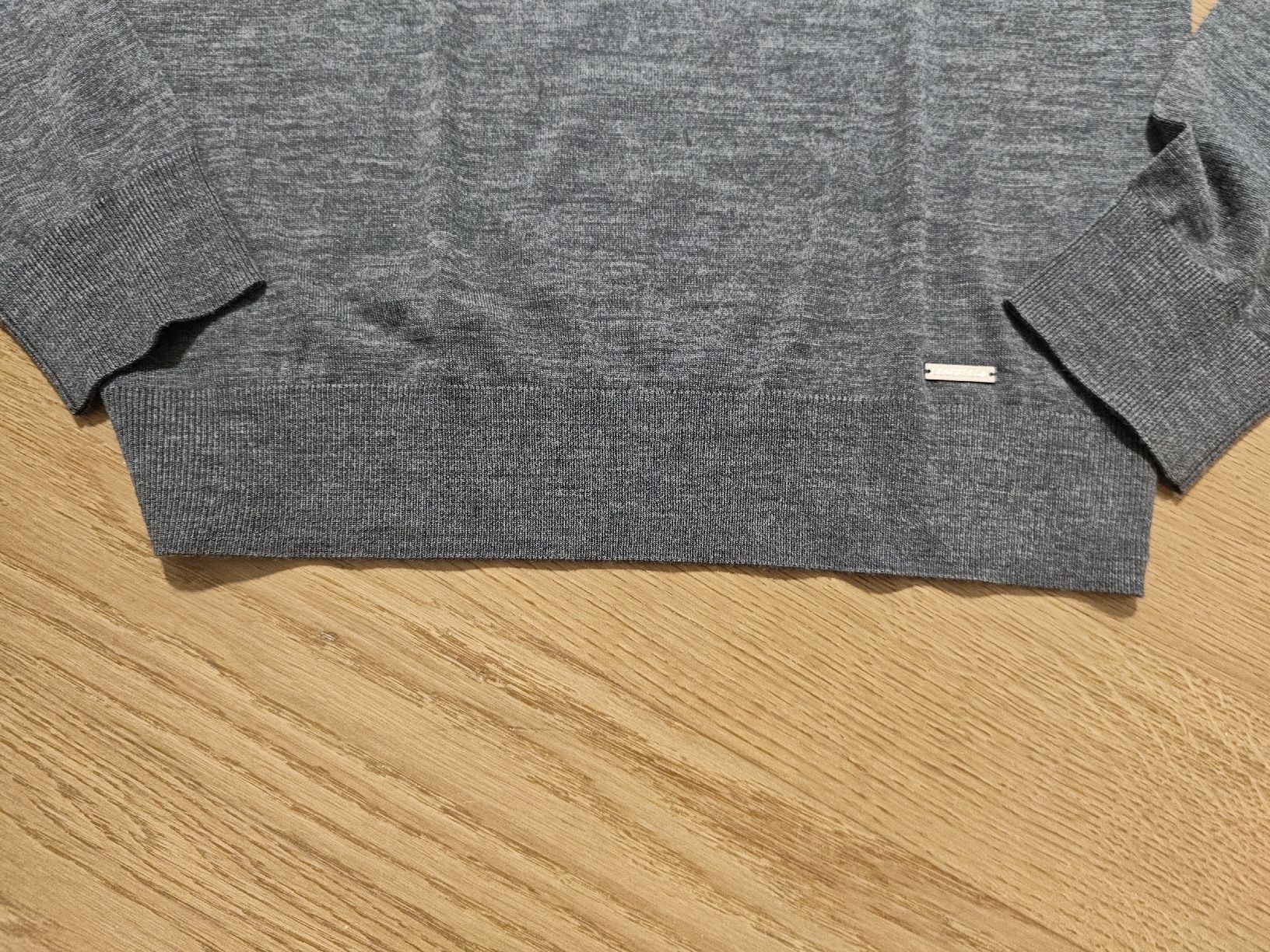 Dsquared2 Maglioni & Felpe: DSquared2 Pullover grau Grösse S guter Zustand – Nuovo (secondo la descrizione) da Seon venduto da chf_g29b 3