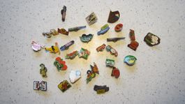 34 diverse Pins