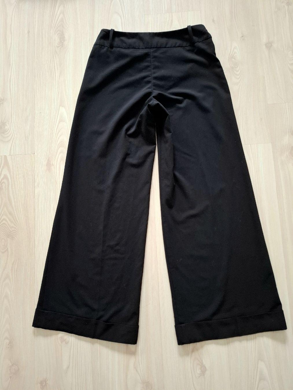 C&A Pantaloni: Pantalon large noir Marlene – Usato da La Chaux-de-Fonds venduto da matsujun 2