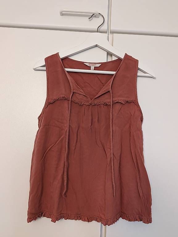 C&A Top: Tank Top Clockhouse – Usato da Herzogenbuchsee venduto da Obivius