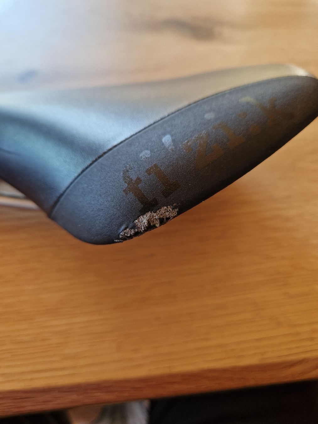 Fizik Pezzi di ricambio: Selle de vélo Fizik Antares – Usato da Vuadens venduto da adrien8 1