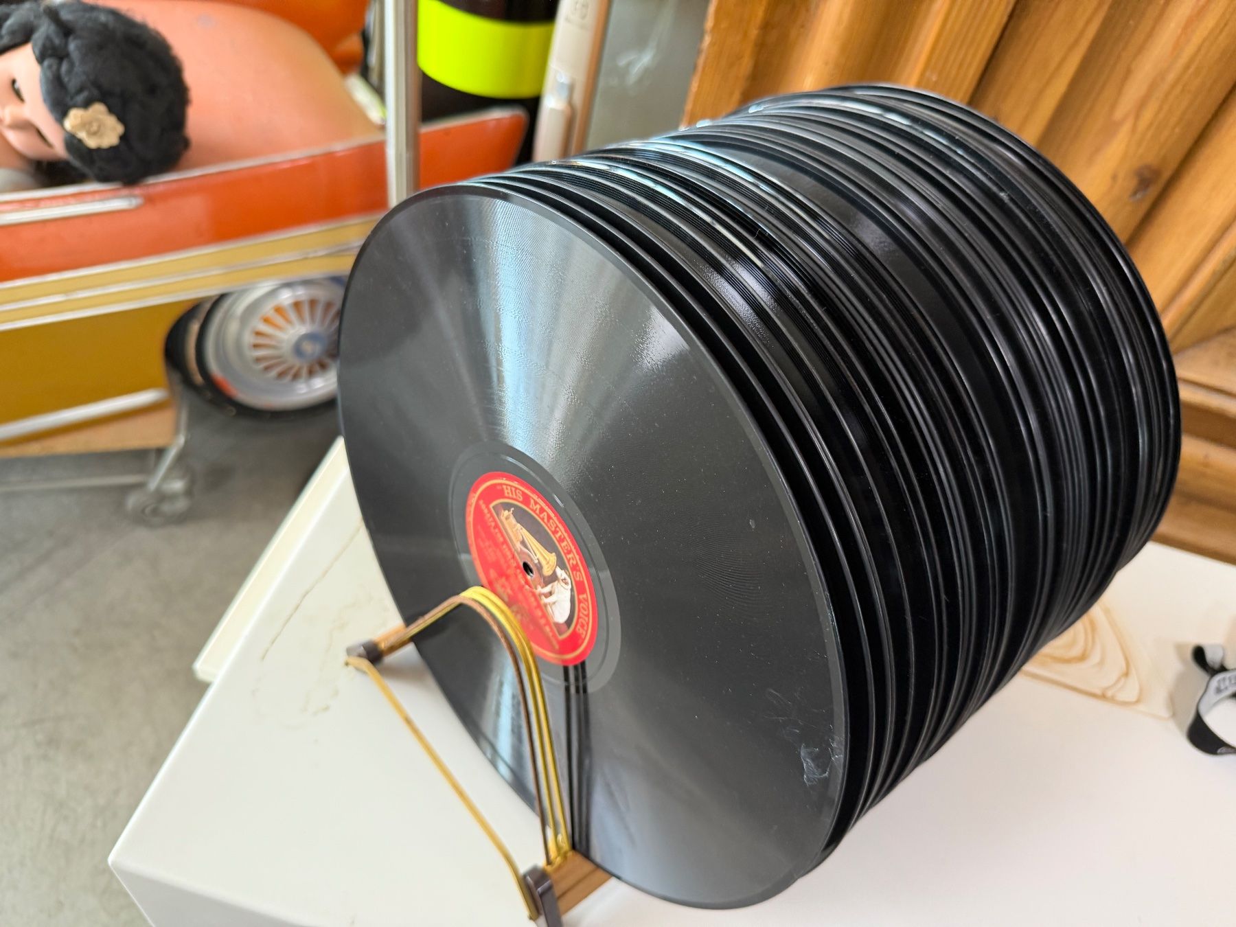 Dischi in vinile: Schallplattensammlung Schellack antik. 24 Schellackplatten – Usato da Effretikon venduto da Bianchina