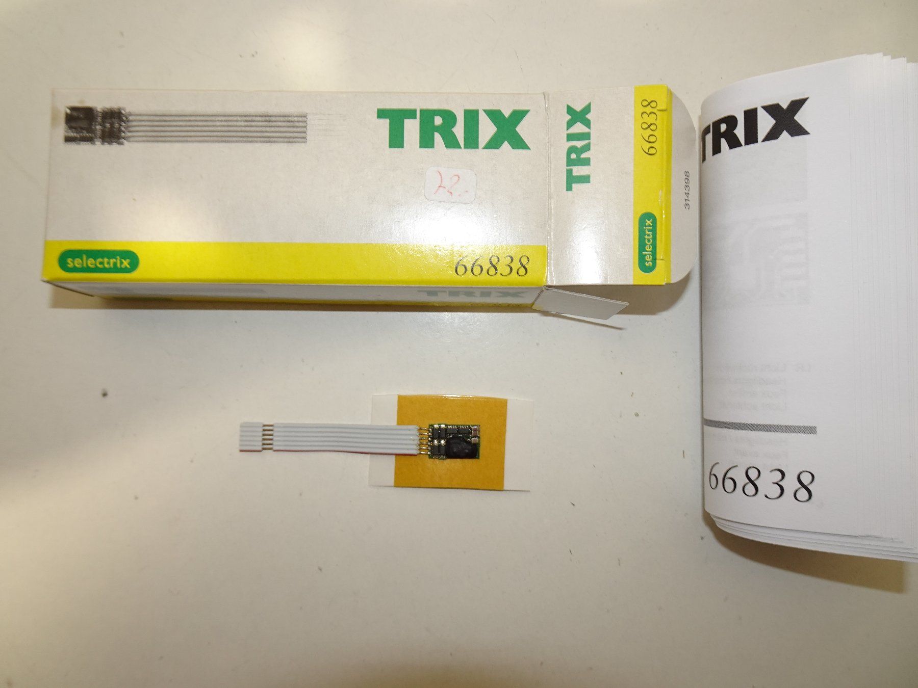 Trix Modelleisenbahnen: Trix Selectrix Digital Decoder 66838 – Neu (gemäss Beschreibung) aus Luzern von  2