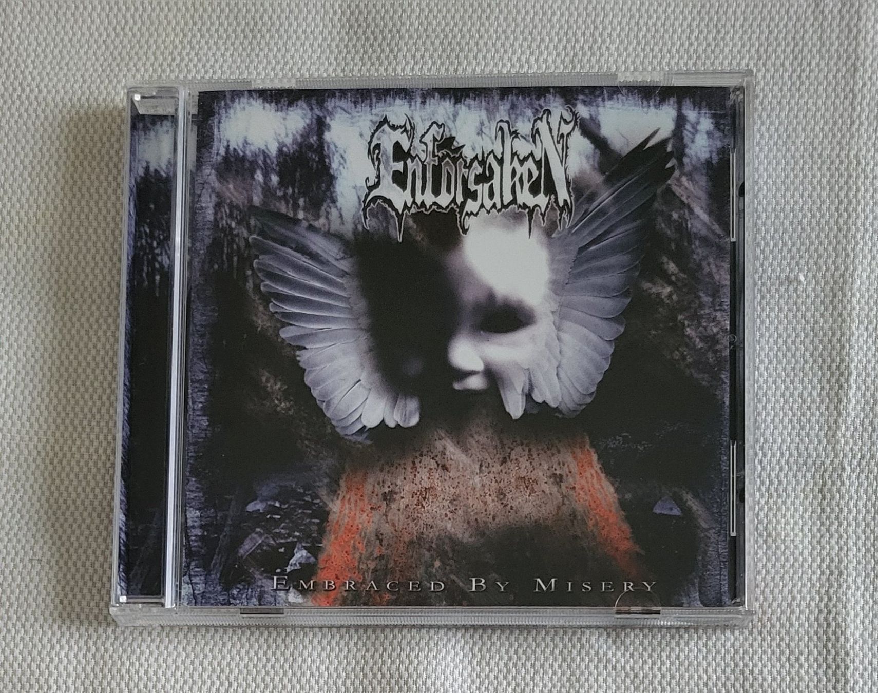 CD: Entforsaken - Embracy by misery – Usato da Villars-sur-glane venduto da Epsilonhike