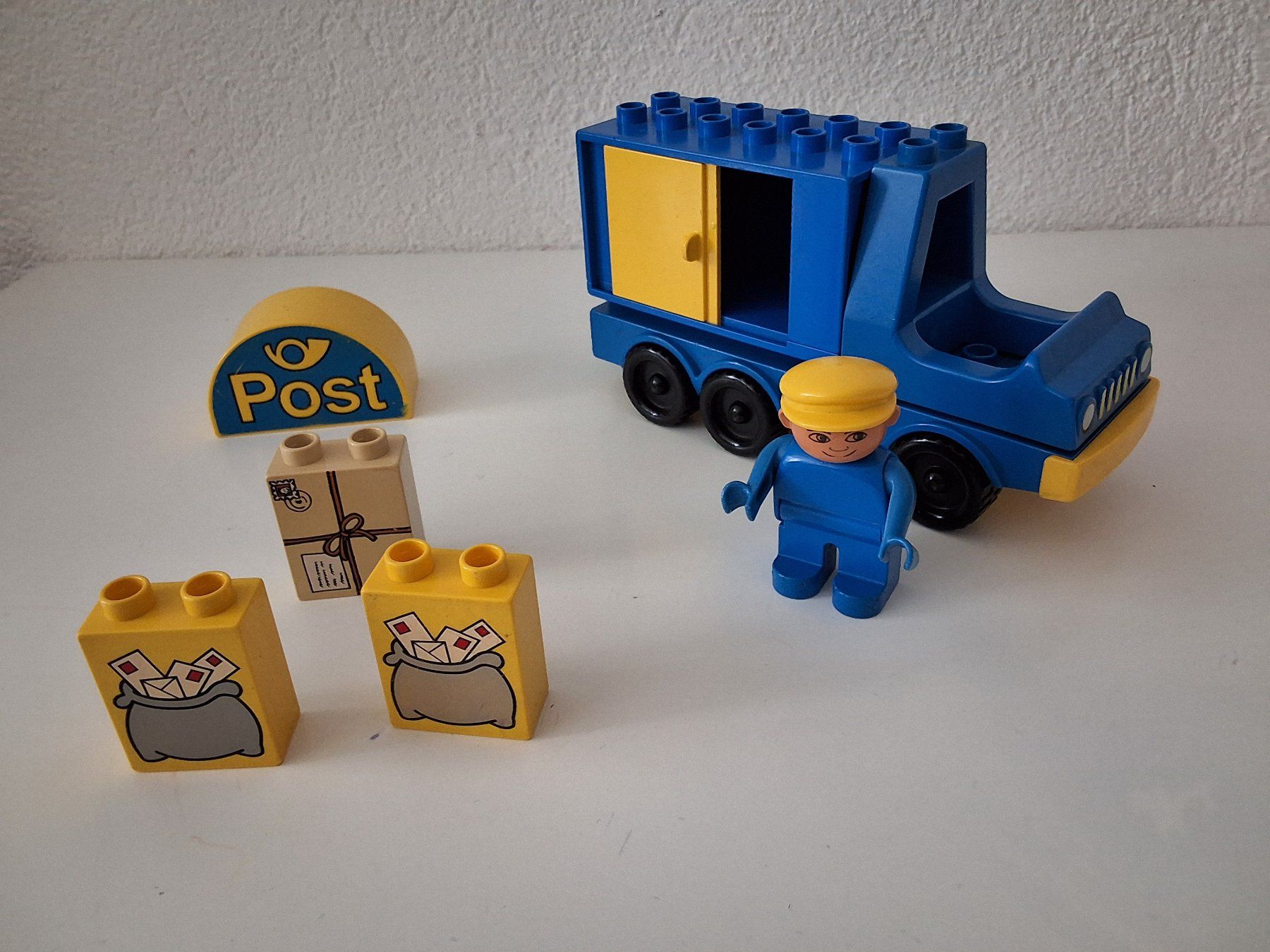 Lego Giocattoli: Lego Duplo Post Lieferung ll – Usato da Liebefeld venduto da moony4blue 4