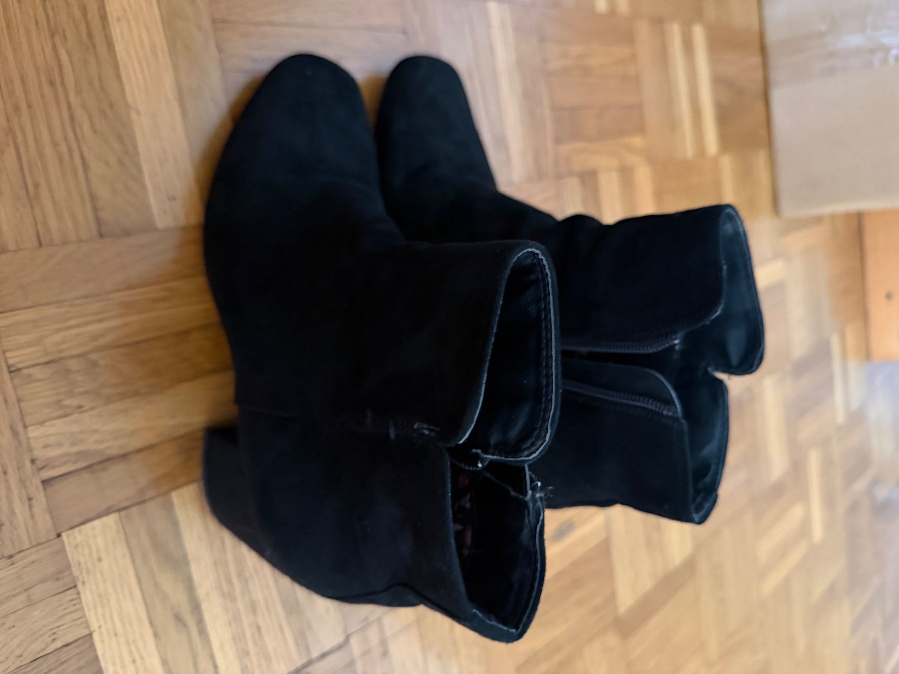 Damenschuhe: Stiefel mini – Gebraucht aus Winterthur von ZeitreiseDeinLeben