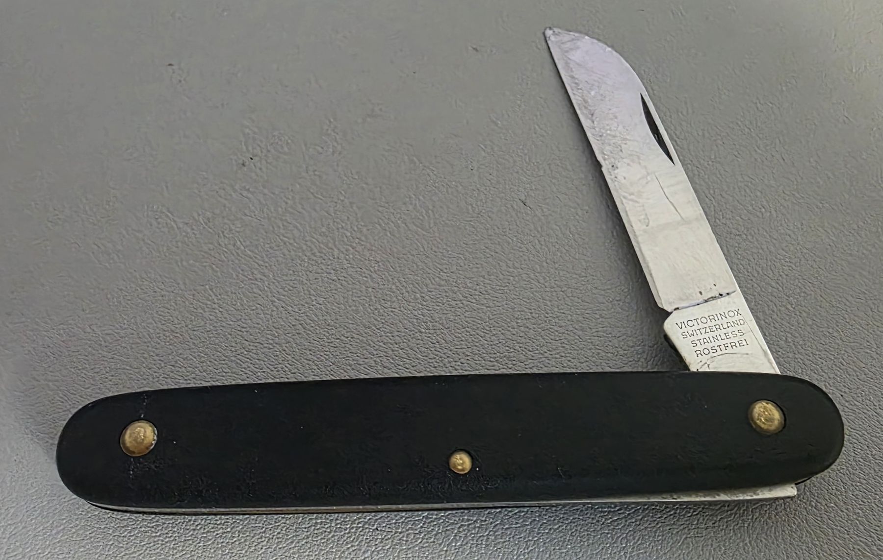 Victorinox Coltelli tascabile: Victorinox Sackmesser – Usato da Niederuzwil venduto da 262305 3