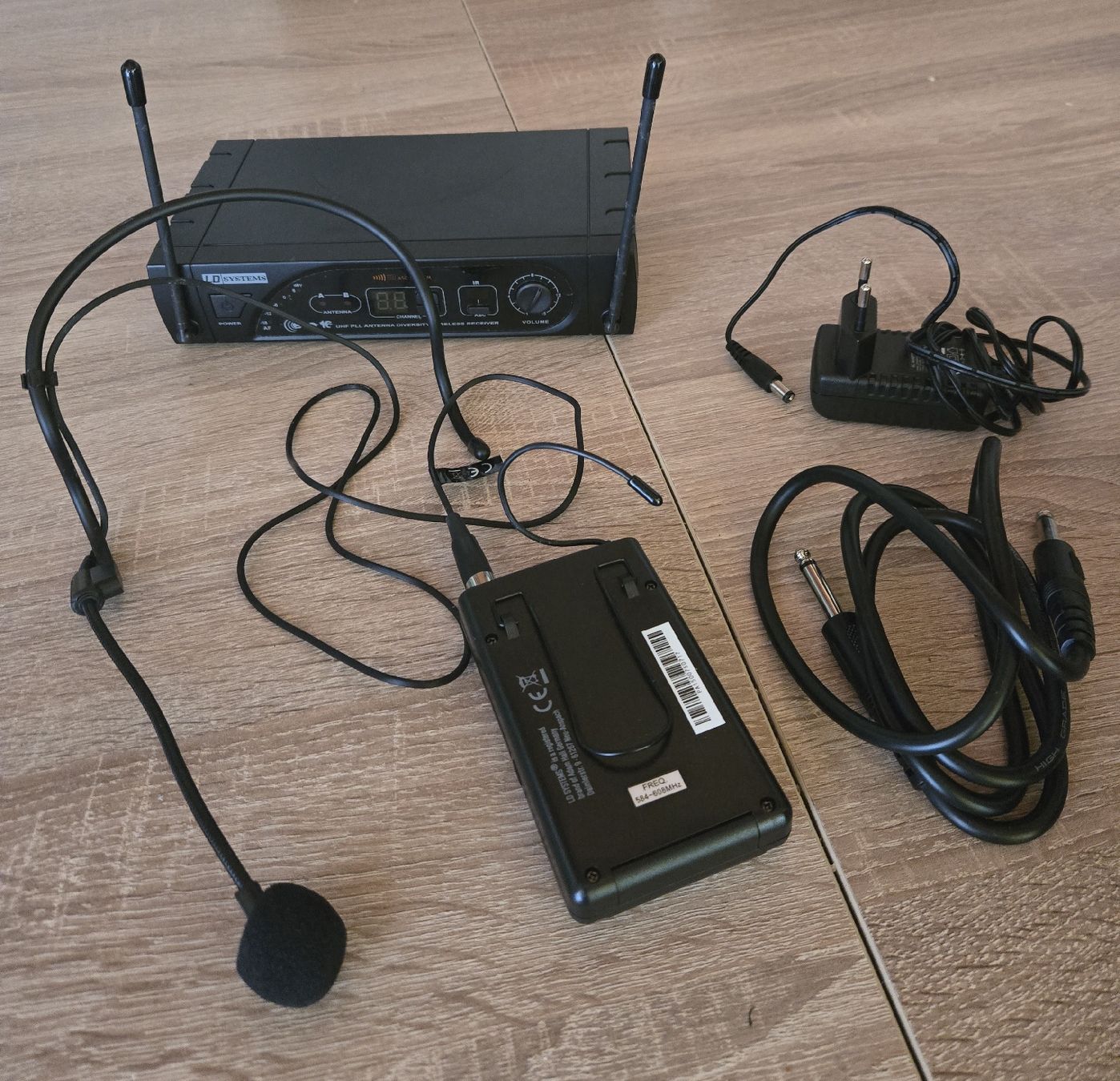 LD Systems Mikrofone: Set micro casque LD systems WSECO16 – Gebraucht aus Estavayer-le-Lac von Clapsodi