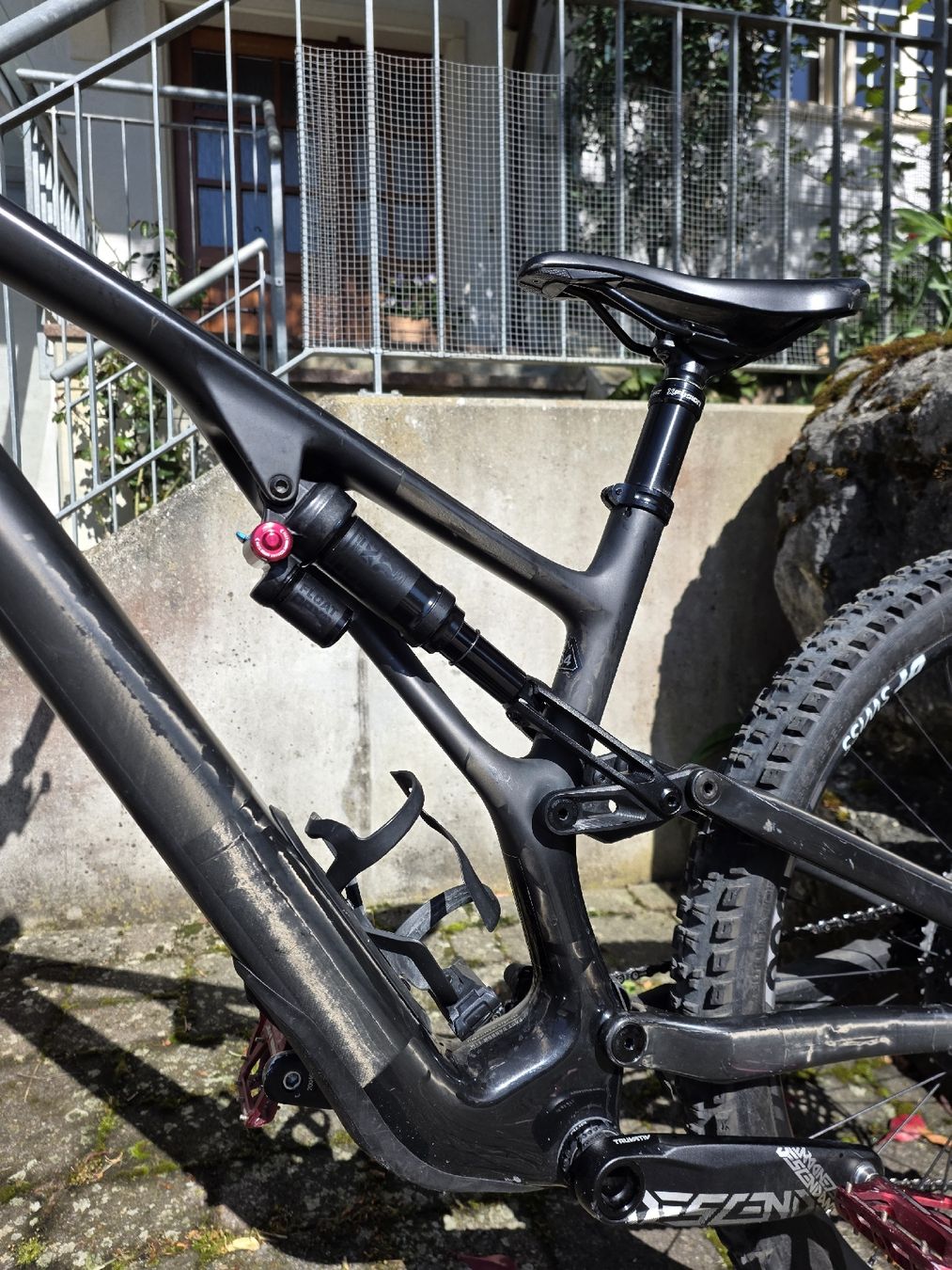 Specialized Biciclette: Specialized Stumpjumper Evo Expert | All Black | Preis VB – Usato da Erschwil venduto da Fedless99 3