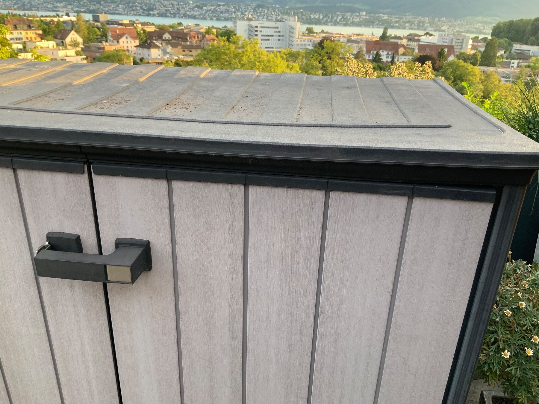 Keter Box contenitori: Keter Gartenschrank – Usato da Zürich venduto da Philidell 1