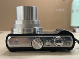 Lumix TZ5 mit Externem Ladegerät sowie neuem Akku 
