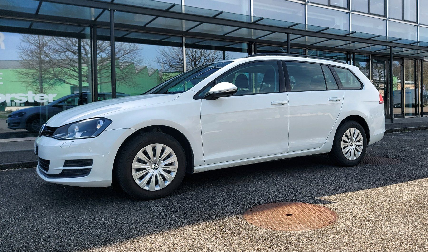 VW Automobili: VW Golf 7 Variant 1.6 TDI – Usato da Arbon venduto da rom_2zzs 3