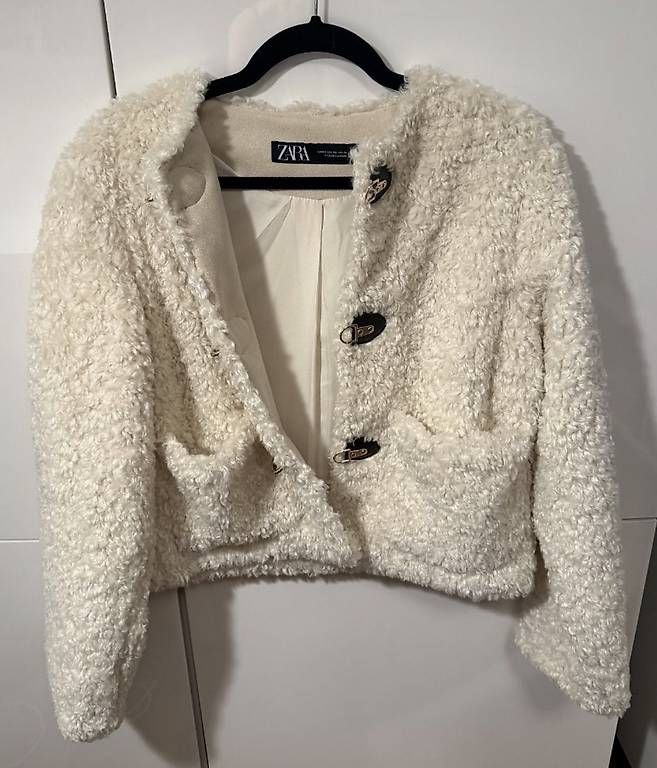 Vestes: Zara Teddybär Jacke  – D'occasion à Uerikon par Vanessita07 1