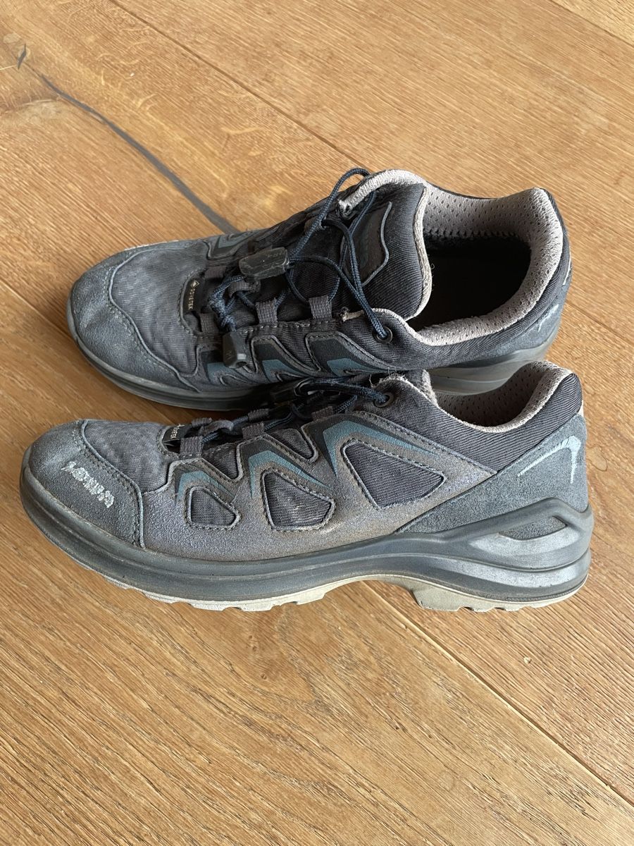 Lowa Scarpe per ragazzi: Trekkingschuhe / Wanderschuhe – Usato da Aarwangen venduto da erd_ngx8