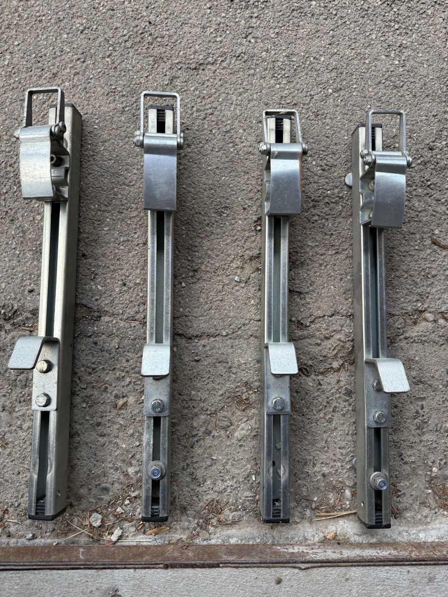 Supporti a parete: 4x Sandblechhalter Firma Ortec – Usato da Wolhusen venduto da Raffi_Weber