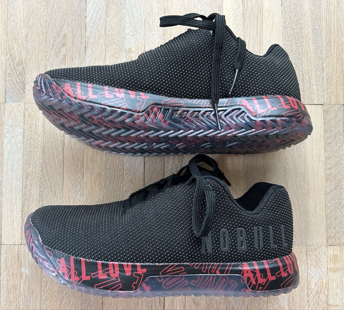 Scarpe da uomo: Nobull Running Schuhe Neu Gr. 39 – Nuovo (secondo la descrizione) da Utzigen venduto da Crisbo 1