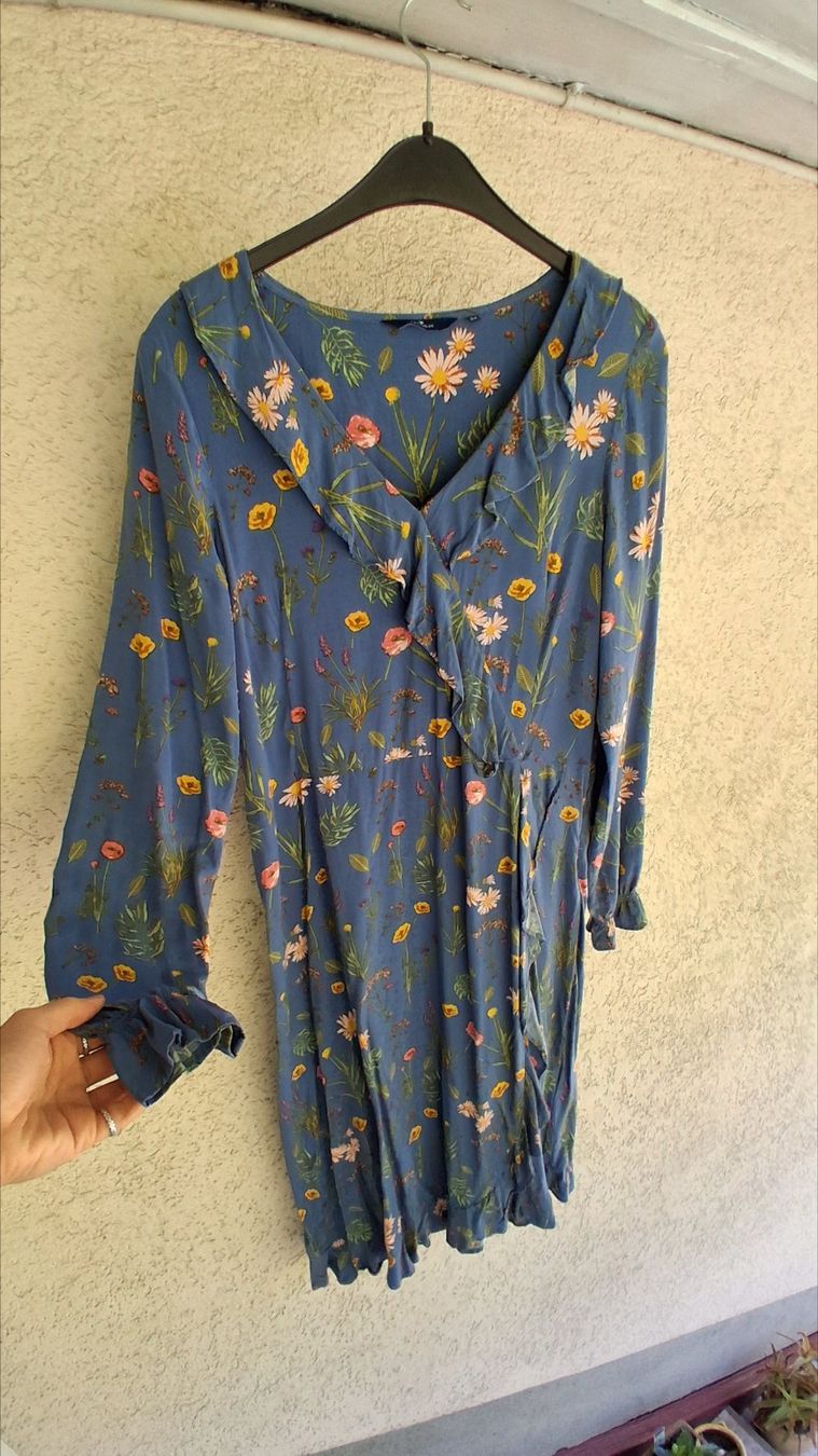 Tom Tailor Vestiti: Blumenkleid blau, Tom Tailor, Gr. 36, luftig – Nuovo (secondo la descrizione) da Wald ZH venduto da e8e 2