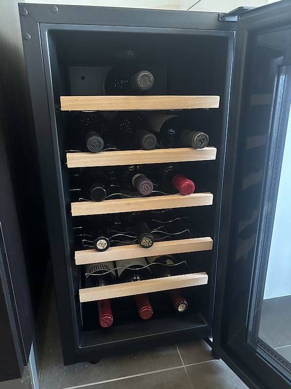 Kühlschrank: Cave à vin La Sommelière  – Gebraucht aus Châtelaine von gar_fxl2 1