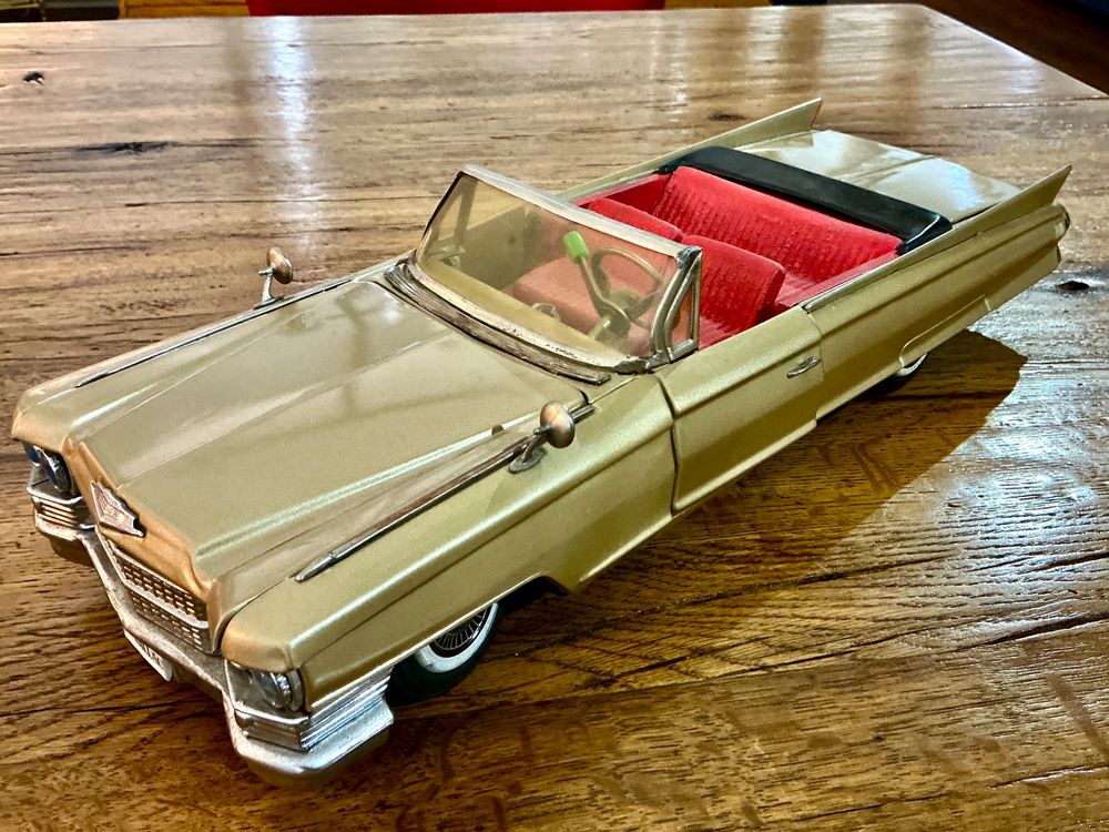 Bandai Blechauto Golden Cadillac 44 cm inkl. OVP im Kanton Zürich