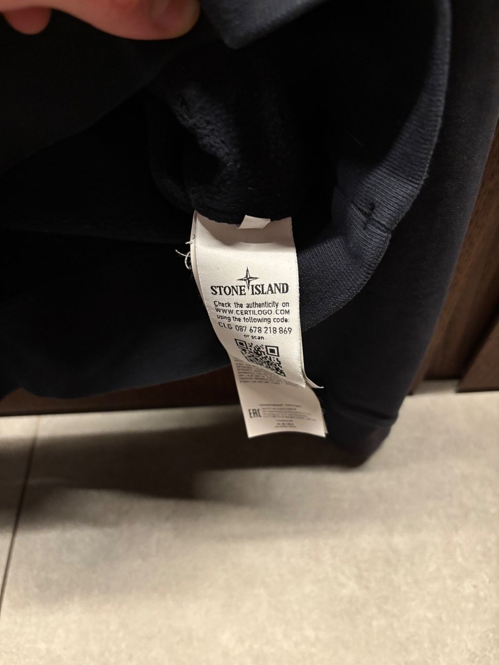 Stone Island Pullover & Sweatshirts: Sweat à capuche bleu Stone Island – Gebraucht aus MUTTENZ von TAWNY1RICARDO 4