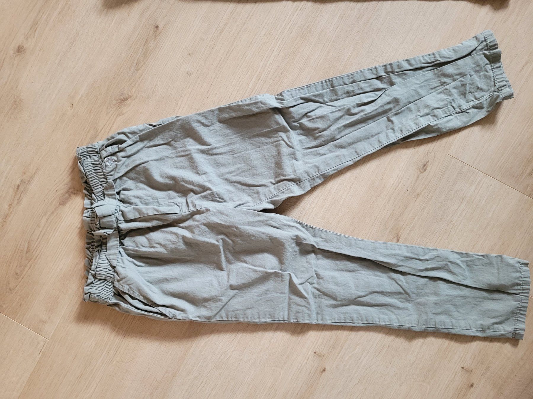 Pantaloni: Leichte Hose Grösse 116 – Usato da Lupsingen venduto da sta_wgg5