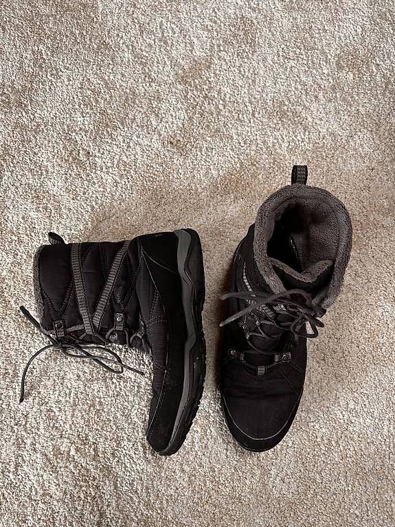 Scarpe da donna: Winterstiefel Columbia nr 38 – Usato da Zürich venduto da camikaze 1