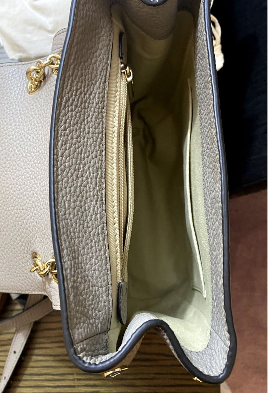 Bally Zaini: BALLY Eleganter Rucksack aus Leder.Taupe – Nuovo e nell'imballaggio originale da Volketswil venduto da praxis12 5